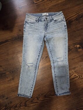 BKE Women's Light Blue Skinny Jeans with Knee Rips